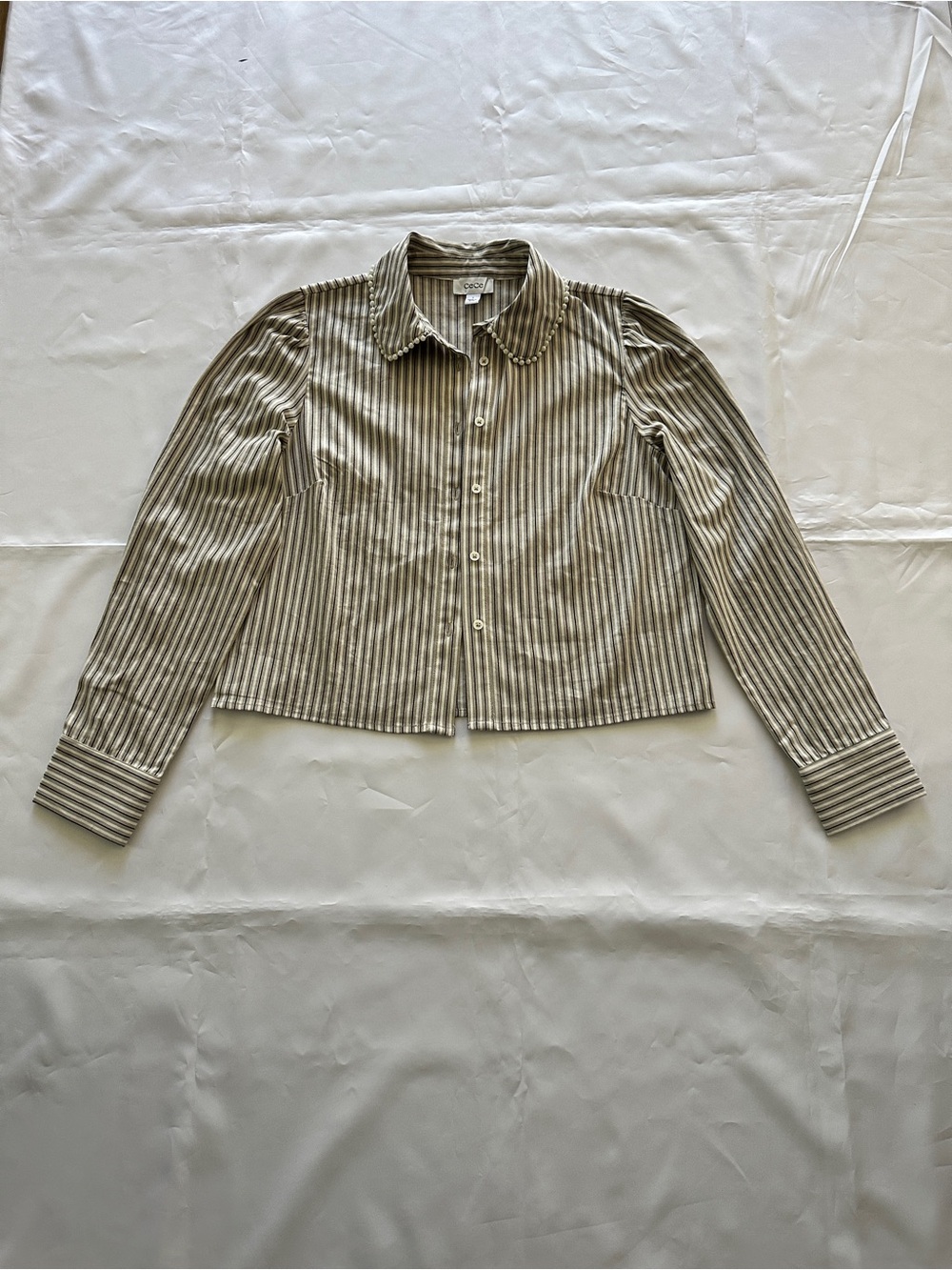 CeCe Pearl Collar Cropped Striped Button Front Blouse Small